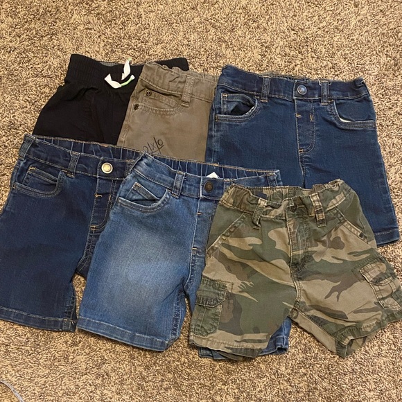 Boys Shorts Bundle 3T 6 Piece - Picture 2 of 8